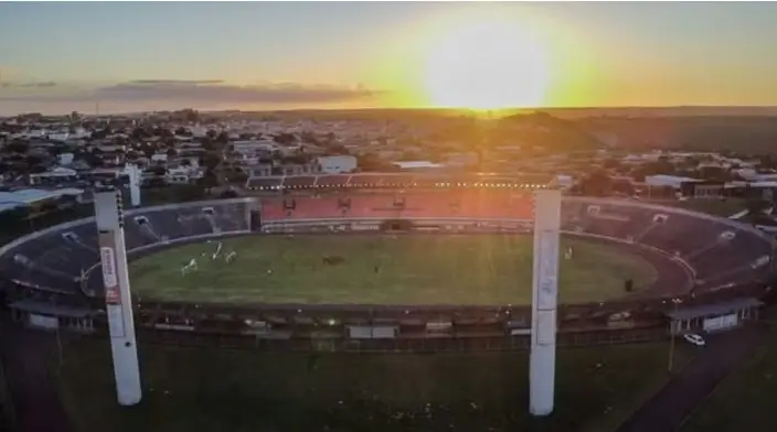 Corinthians marca jogo amistoso com o Cascavel durante a Copa do Mundo
